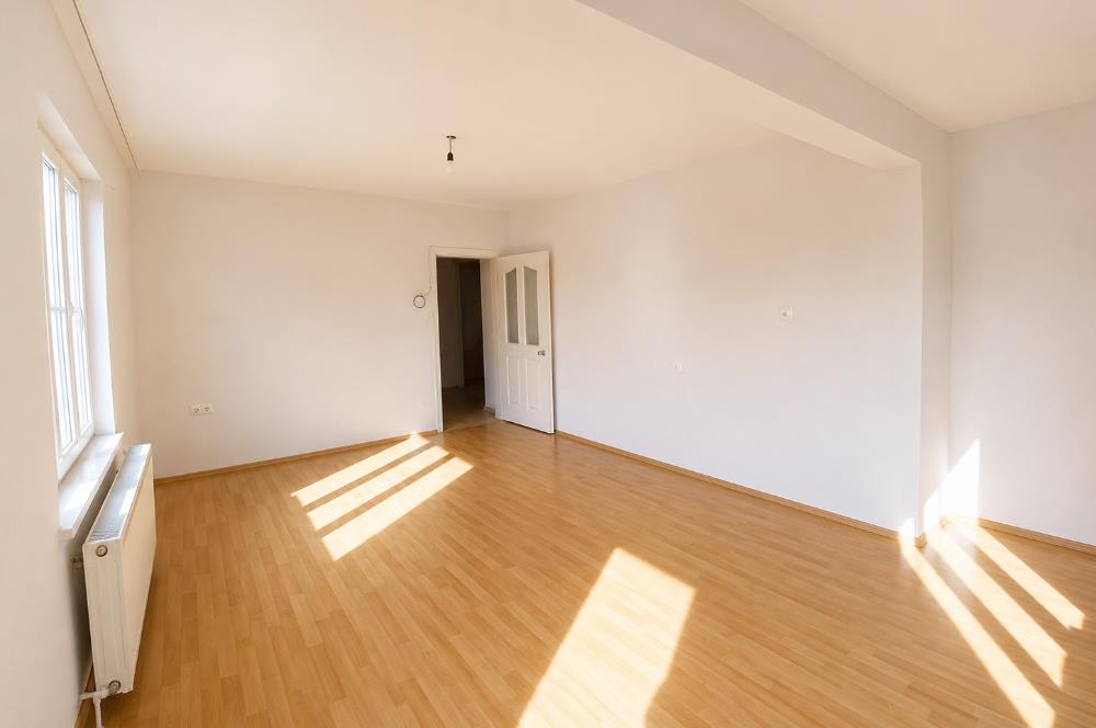 Karesi Paşaalanı'nda Kiralık Geniş 3+1 Daire