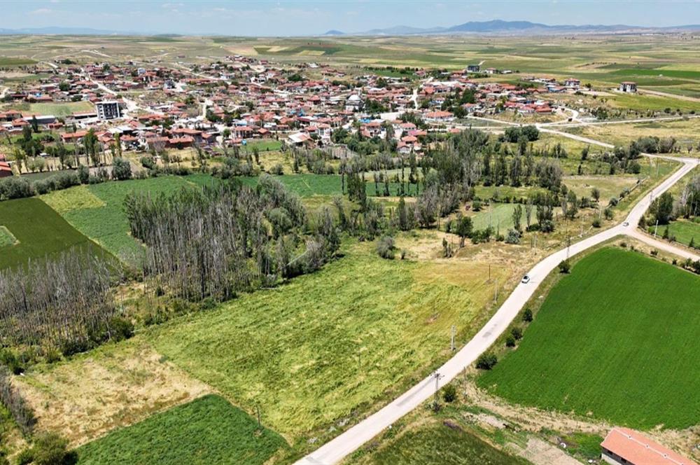 CENTURY 21 PLUS'DAN İHSANİYE AŞAĞITANDIR KÖYÜNDE İMARLI ARSA