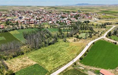 CENTURY 21 PLUS'DAN İHSANİYE AŞAĞITANDIR KÖYÜNDE İMARLI ARSA