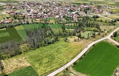 CENTURY 21 PLUS'DAN İHSANİYE AŞAĞITANDIR KÖYÜNDE İMARLI ARSA