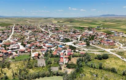 CENTURY 21 PLUS'DAN İHSANİYE AŞAĞITANDIR KÖYÜNDE İMARLI ARSA