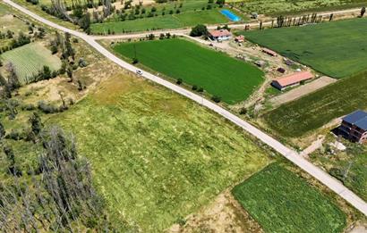 CENTURY 21 PLUS'DAN İHSANİYE AŞAĞITANDIR KÖYÜNDE İMARLI ARSA