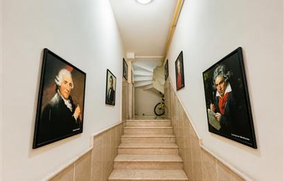 CENTURY 21’DEN ŞEHİR MERKEZİNDE KİRALIK 2+1 ÇATI KATI DAİRE!