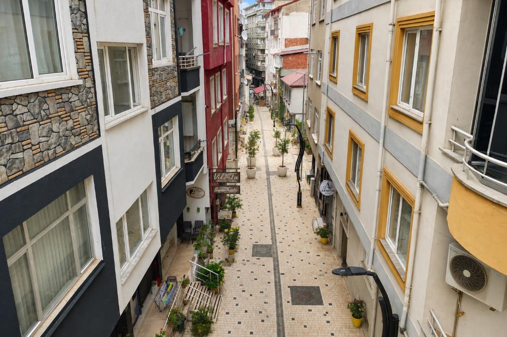 CENTURY 21’DEN ŞEHİR MERKEZİNDE KİRALIK 2+1 ÇATI KATI DAİRE!