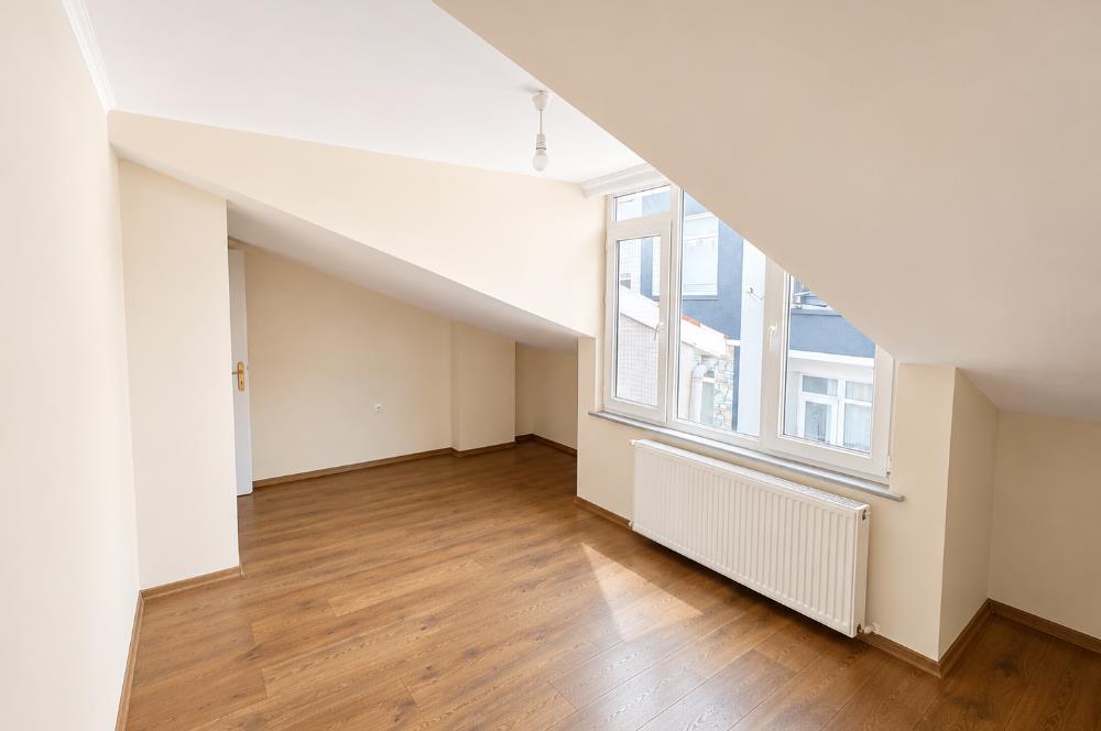 CENTURY 21’DEN ŞEHİR MERKEZİNDE KİRALIK 2+1 ÇATI KATI DAİRE!