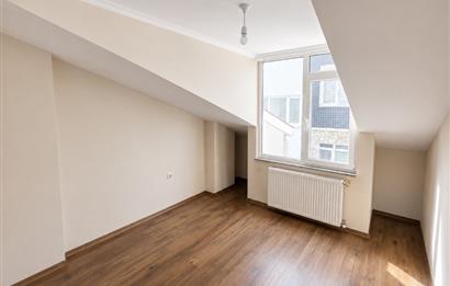 CENTURY 21’DEN ŞEHİR MERKEZİNDE KİRALIK 2+1 ÇATI KATI DAİRE!