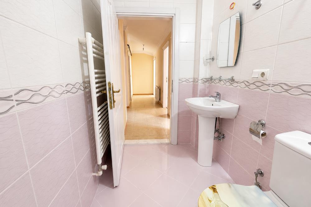 CENTURY 21’DEN ŞEHİR MERKEZİNDE KİRALIK 2+1 ÇATI KATI DAİRE!