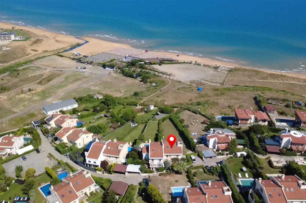 Kilyos Marenegro'da Deniz Manzaralı Satılık Havuzlu 7+1 Villa