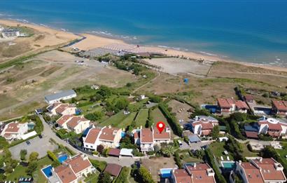 Kilyos Marenegro'da Deniz Manzaralı Satılık Havuzlu 7+1 Villa