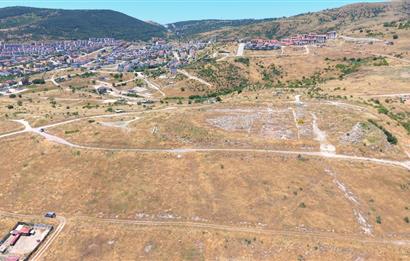 KUVAYİ MİLLİYE'DE AYRIK NİZAM 2 KAT KONUT İMARLI SATILIK ARSA
