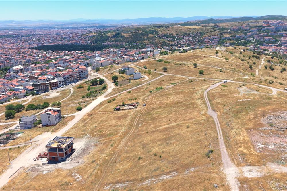KUVAYİ MİLLİYE'DE AYRIK NİZAM 2 KAT KONUT İMARLI SATILIK ARSA