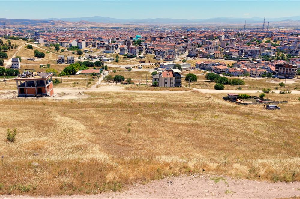 KUVAYİ MİLLİYE'DE AYRIK NİZAM 2 KAT KONUT İMARLI SATILIK ARSA