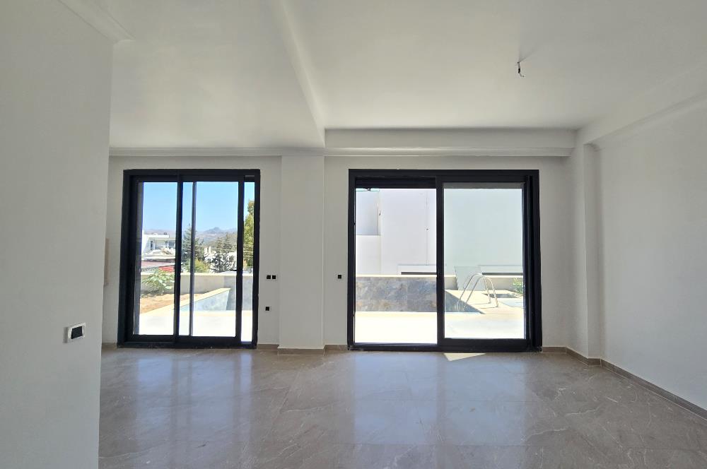 BODRUM/PEKSİMET ÖZEL HAVUZLU, SITE İÇERİSİNDE 4+1 DUBLEKS VİLLA