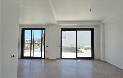 BODRUM/PEKSİMET ÖZEL HAVUZLU, SITE İÇERİSİNDE 4+1 DUBLEKS VİLLA