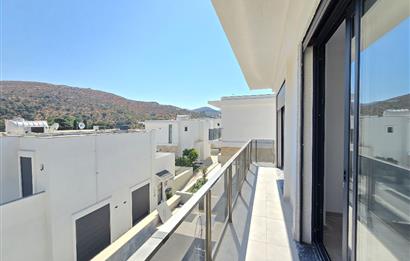BODRUM/PEKSİMET ÖZEL HAVUZLU, SITE İÇERİSİNDE 4+1 DUBLEKS VİLLA