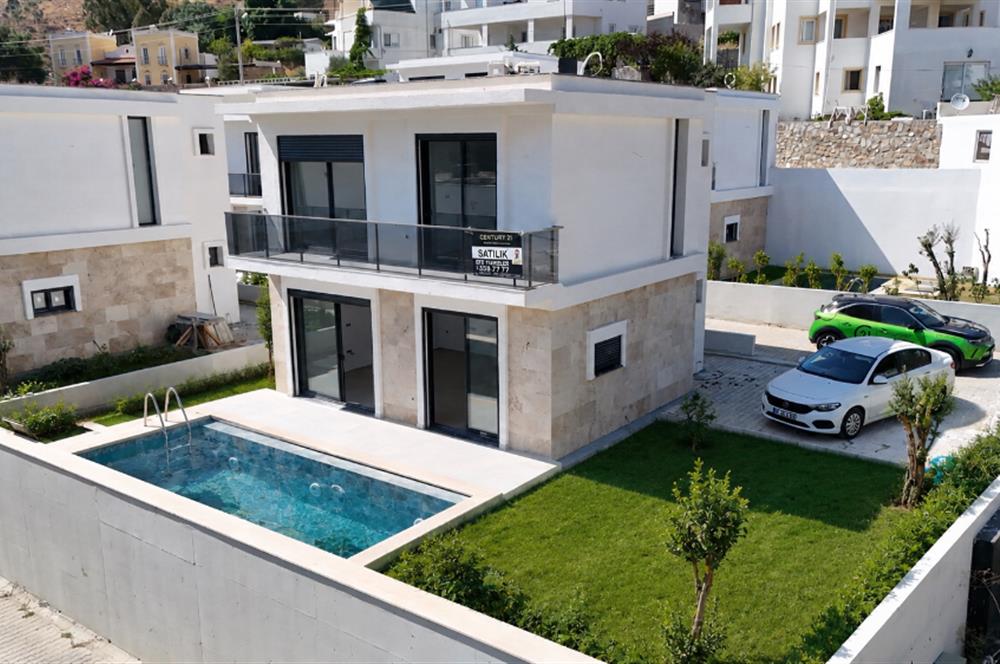 BODRUM/PEKSİMET ÖZEL HAVUZLU, SITE İÇERİSİNDE 4+1 DUBLEKS VİLLA