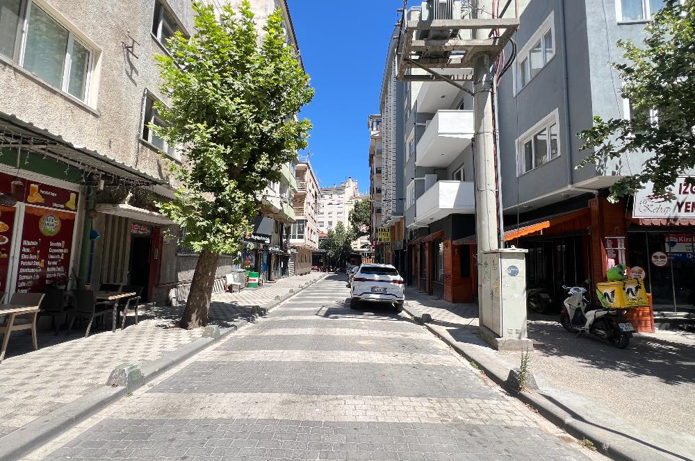 ÇARŞI MERKEZDE ATALAR CADDESİ ÜZERİ KİRALIK DÜKKAN