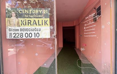 ÇARŞI MERKEZDE ATALAR CADDESİ ÜZERİ KİRALIK DÜKKAN