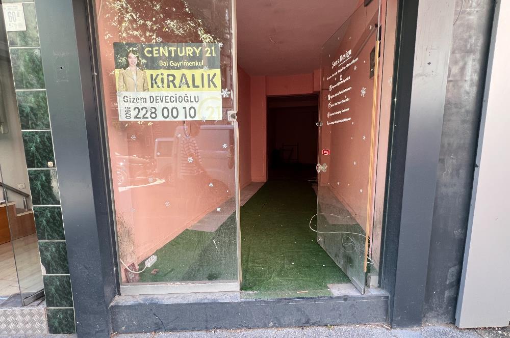 ÇARŞI MERKEZDE ATALAR CADDESİ ÜZERİ KİRALIK DÜKKAN