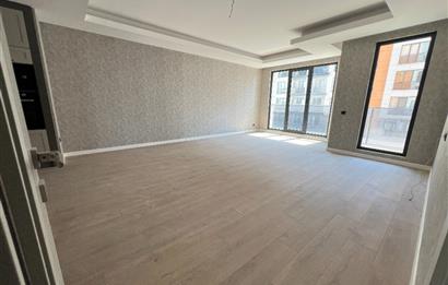 AYYILDIZ KONUTLARI A BLOKTA HAVUZLU SATILIK 2+1 LÜKS DAİRE