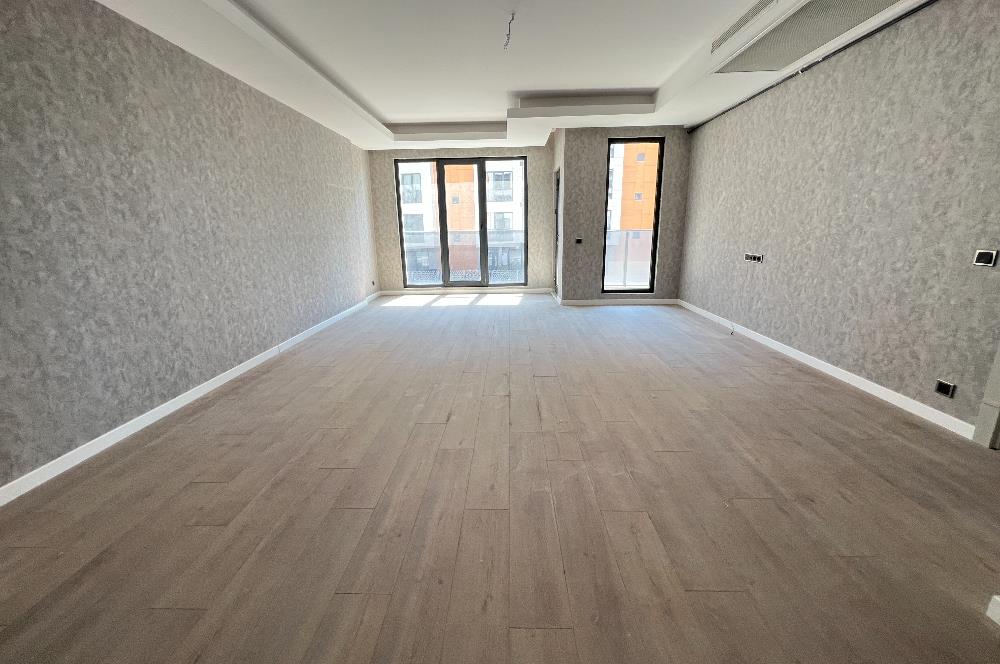 AYYILDIZ KONUTLARI A BLOKTA HAVUZLU SATILIK 2+1 LÜKS DAİRE