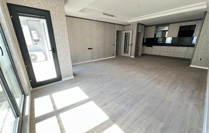 AYYILDIZ KONUTLARI A BLOKTA HAVUZLU SATILIK 2+1 LÜKS DAİRE