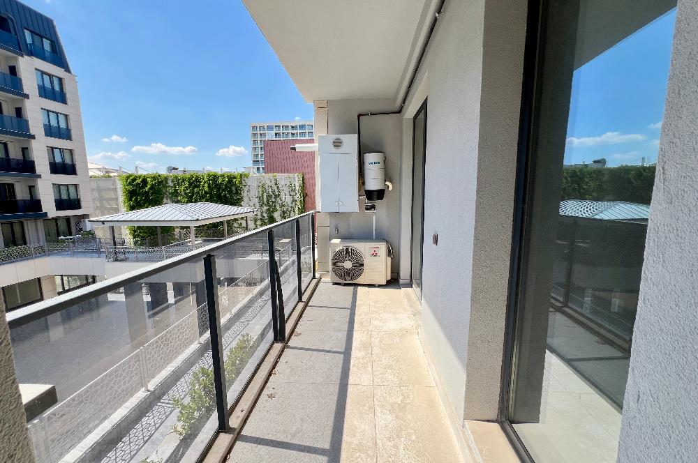 AYYILDIZ KONUTLARI A BLOKTA HAVUZLU SATILIK 2+1 LÜKS DAİRE