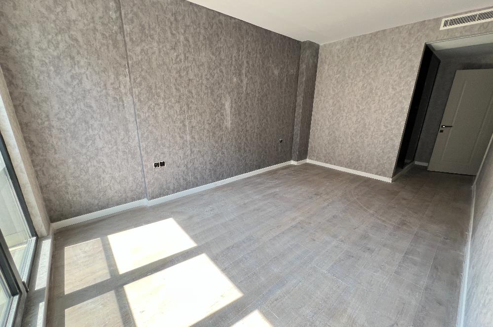 AYYILDIZ KONUTLARI A BLOKTA HAVUZLU SATILIK 2+1 LÜKS DAİRE