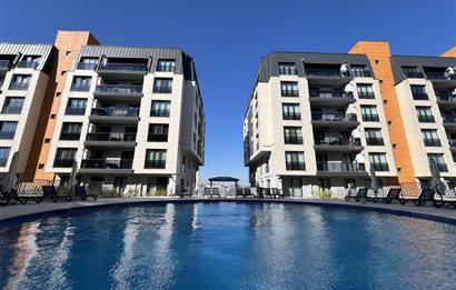 AYYILDIZ KONUTLARI A BLOKTA HAVUZLU SATILIK 2+1 LÜKS DAİRE