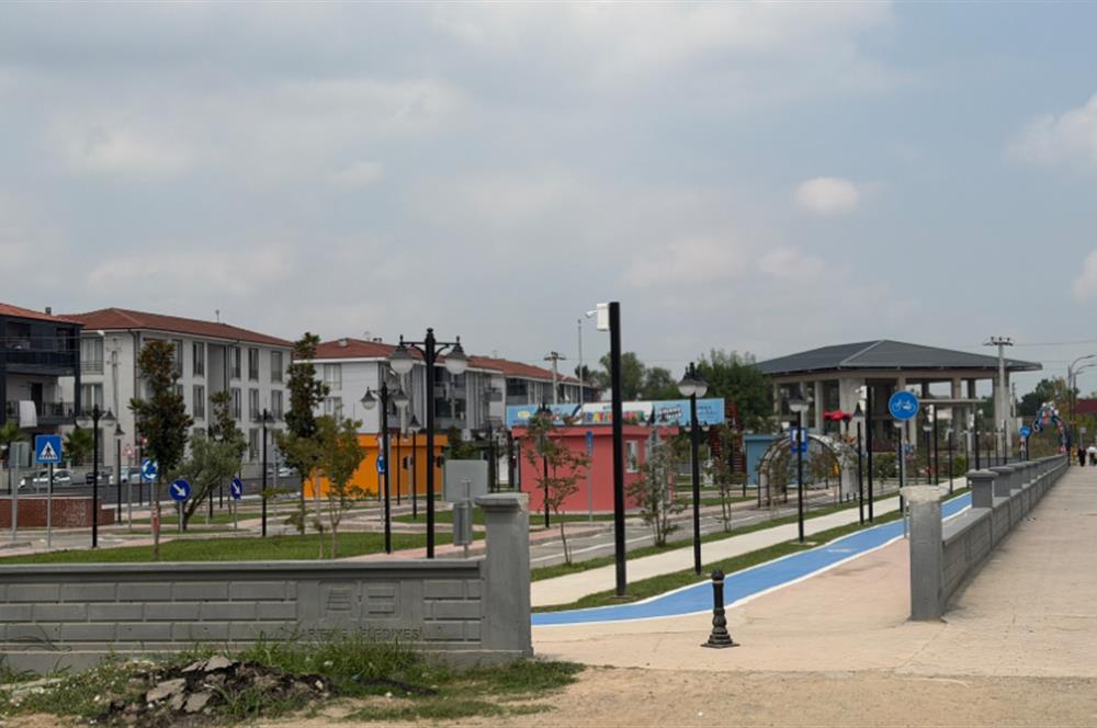 ARİFİYE DE SIFIR KİRALIK DÜKKAN
