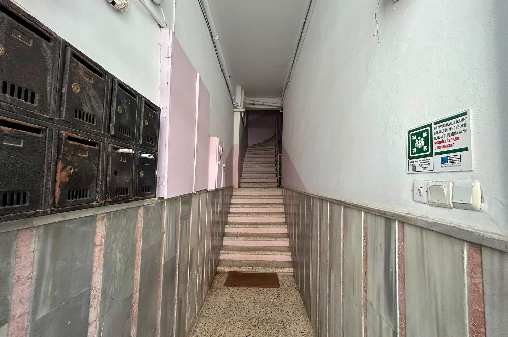 Kadıköy Osmanağa'da 2+1 Daire: Marmaray ve Metro Yakınında