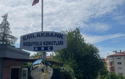 Emlakbank Koşuyolu Konutlarında Kiralık 2+1 Daire - 85m²