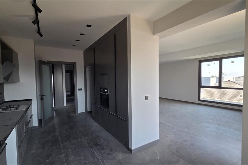 C21 LOFT'TAN ŞEMİKLER'DE SİTE İÇİ HAVUZLU 3+1 SATILIK DAİRE