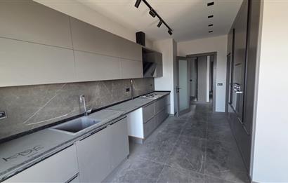 C21 LOFT'TAN ŞEMİKLER'DE SİTE İÇİ HAVUZLU 3+1 SATILIK DAİRE