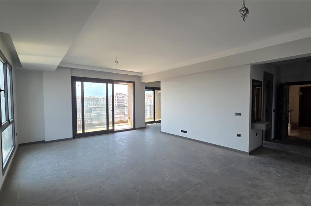C21 LOFT'TAN ŞEMİKLER'DE SİTE İÇİ HAVUZLU 3+1 SATILIK DAİRE