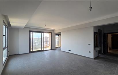 C21 LOFT'TAN ŞEMİKLER'DE SİTE İÇİ HAVUZLU 3+1 SATILIK DAİRE
