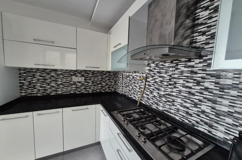 4+1 Panoramik Deniz Manzaralı, Havuz Cepheli Bahçe Dubleksi