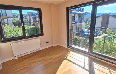 MERKEZ ZEKERİYAKÖY SİTESİNDE KİRALIK 3+1 BAHÇE DUBLEKS DAİRE
