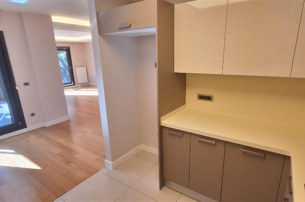 MERKEZ ZEKERİYAKÖY SİTESİNDE KİRALIK 3+1 BAHÇE DUBLEKS DAİRE