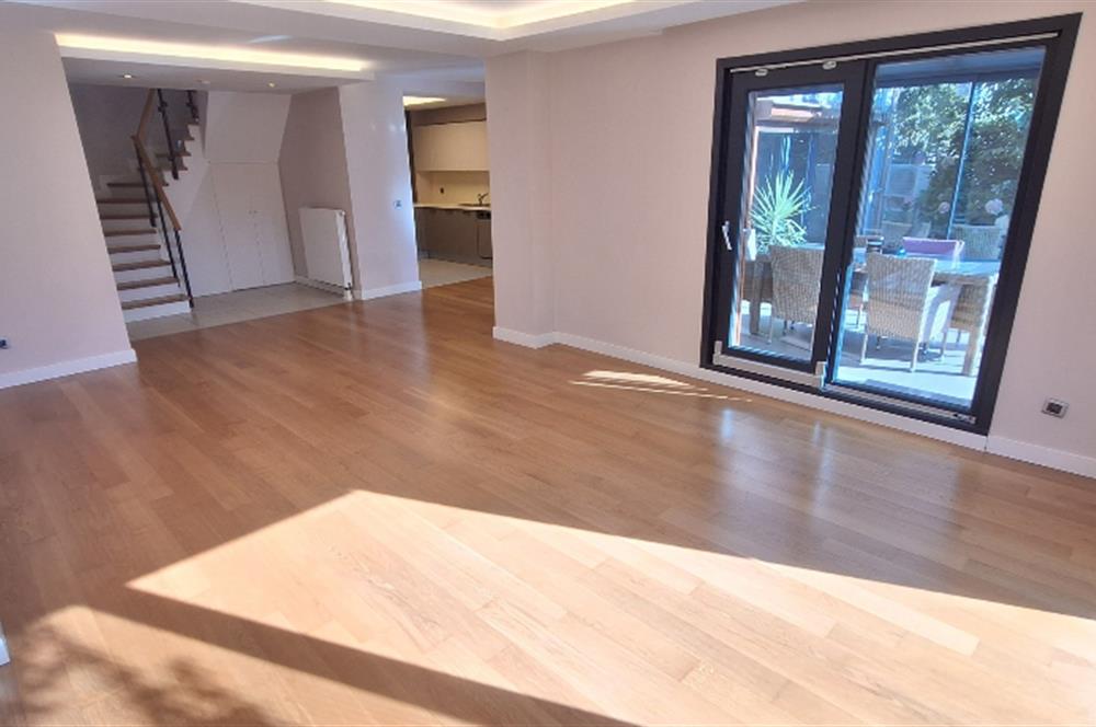 MERKEZ ZEKERİYAKÖY SİTESİNDE KİRALIK 3+1 BAHÇE DUBLEKS DAİRE