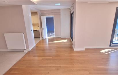 MERKEZ ZEKERİYAKÖY SİTESİNDE KİRALIK 3+1 BAHÇE DUBLEKS DAİRE