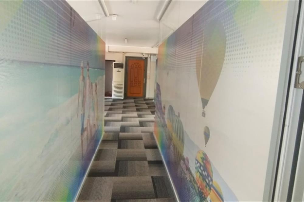 Kozyatağı Metro Çıkışında A+ Plaza'da Kiralık Komple Kat Ofis