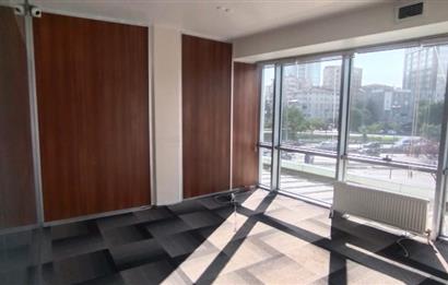 Kozyatağı Metro Çıkışında A+ Plaza'da Kiralık Komple Kat Ofis
