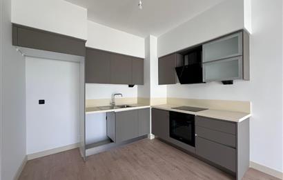 C21 ROOF'DAN YENİ FİKİRTEPE 14. ETAP VESTİYER/KLİMALI 1+1KİRALIK