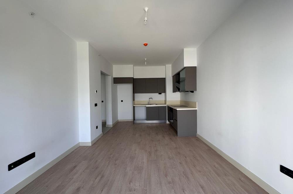 C21 ROOF'DAN YENİ FİKİRTEPE 14. ETAP VESTİYER/KLİMALI 1+1KİRALIK