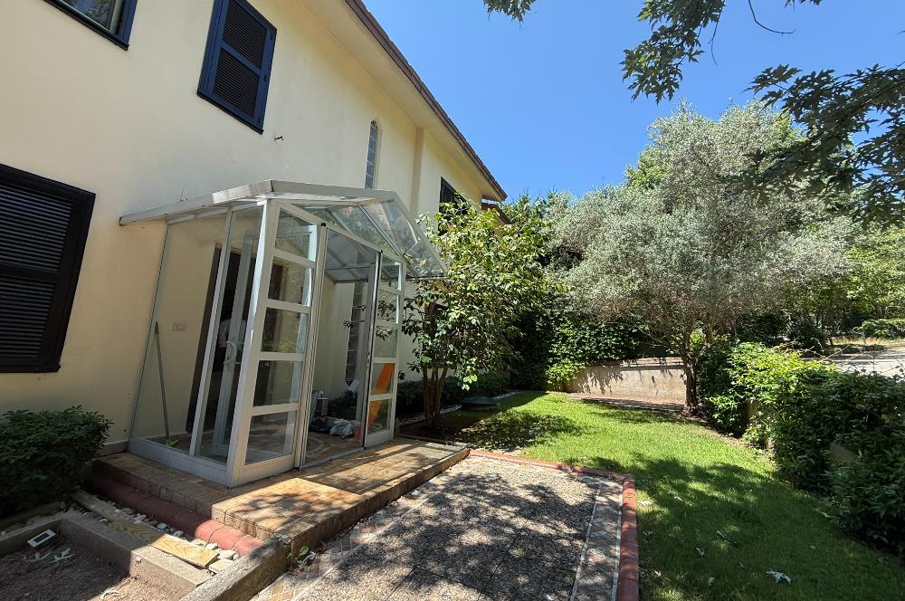 Alarko 4 Mevsim Kiralık Villa 5+2 Lüks Eşyalı Demirciköy