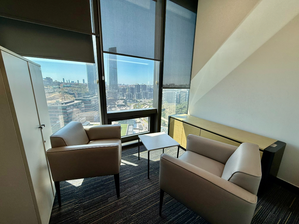 Vadistanbul Kiralık Ofis 1406m2 TamKat Dekorasyonlu Teraslı Ofis