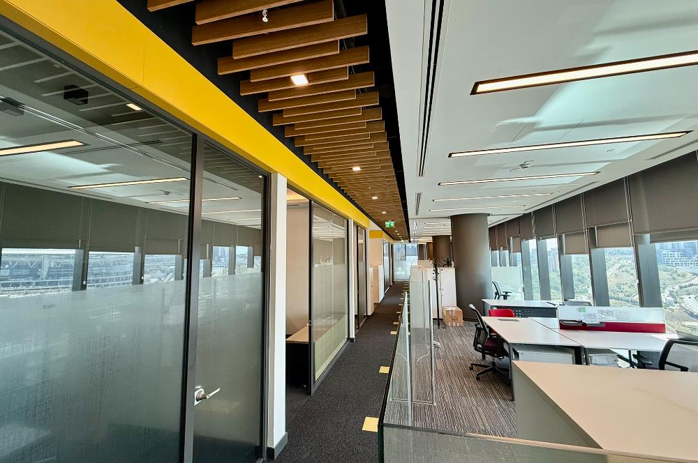 Vadistanbul Kiralık Ofis 1406m2 TamKat Dekorasyonlu Teraslı Ofis