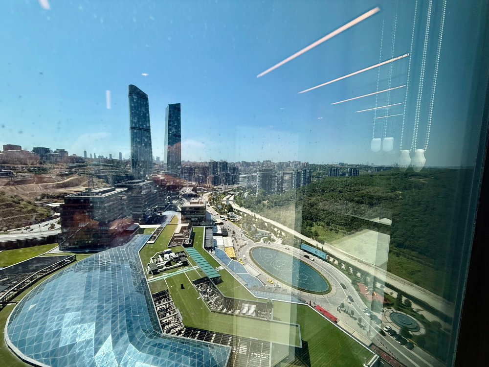 Vadistanbul Kiralık Ofis 1406m2 TamKat Dekorasyonlu Teraslı Ofis