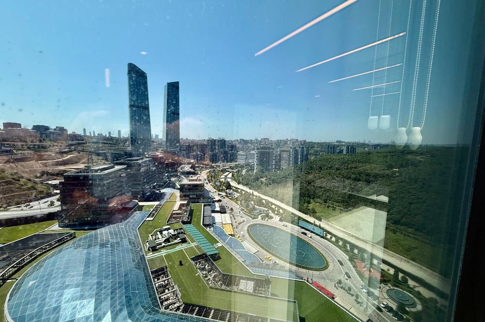 Vadistanbul Kiralık Ofis 1406m2 TamKat Dekorasyonlu Teraslı Ofis